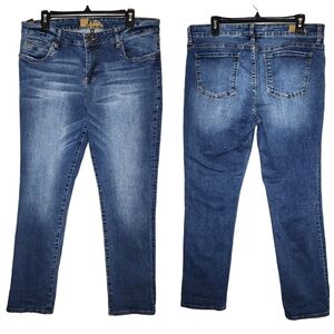 Kut from the kloth medium wash straight stretch jeans. ‎ Women's size 14